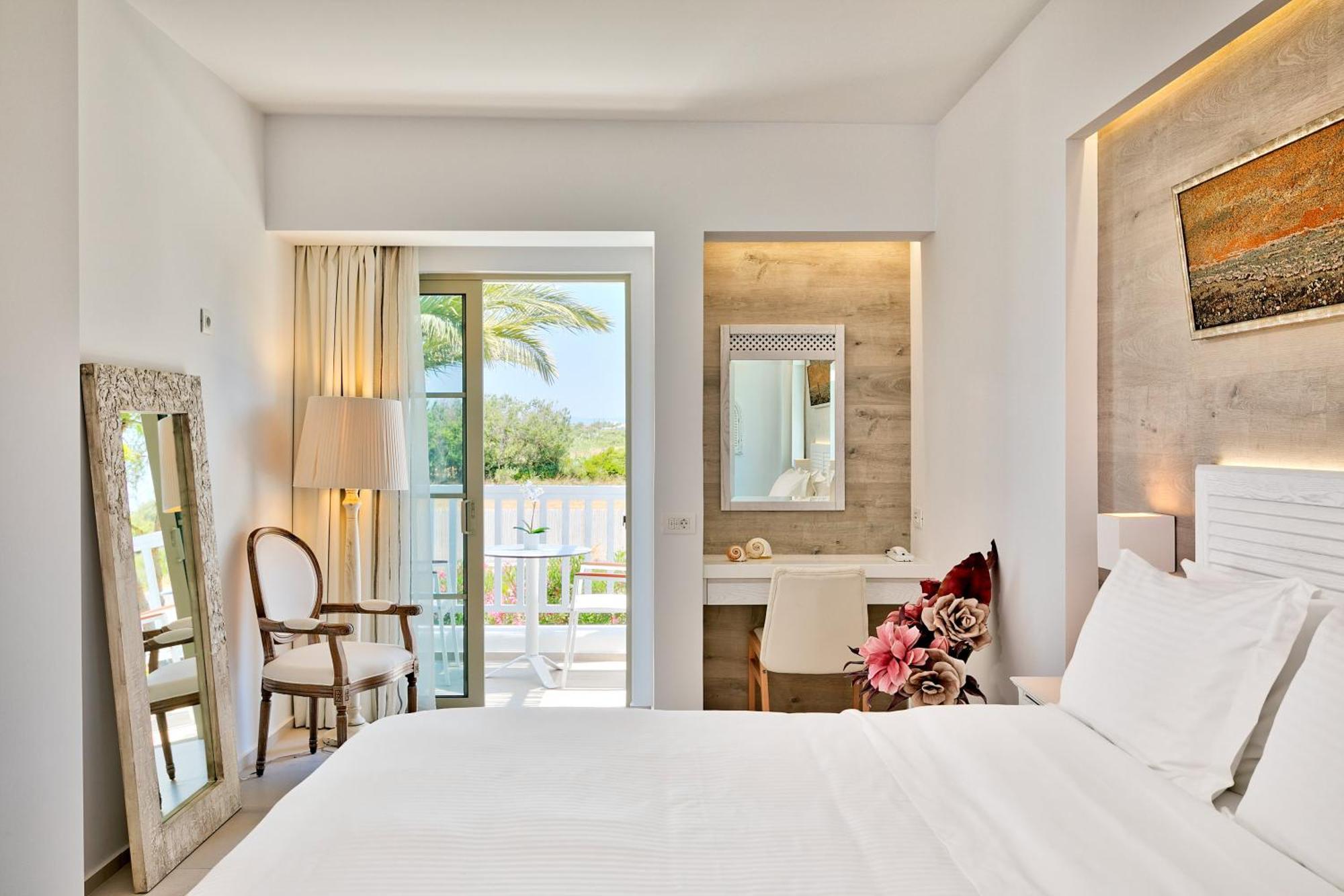 White Pearls-Adults Only Luxury Suites Cidade de Kos Quarto foto