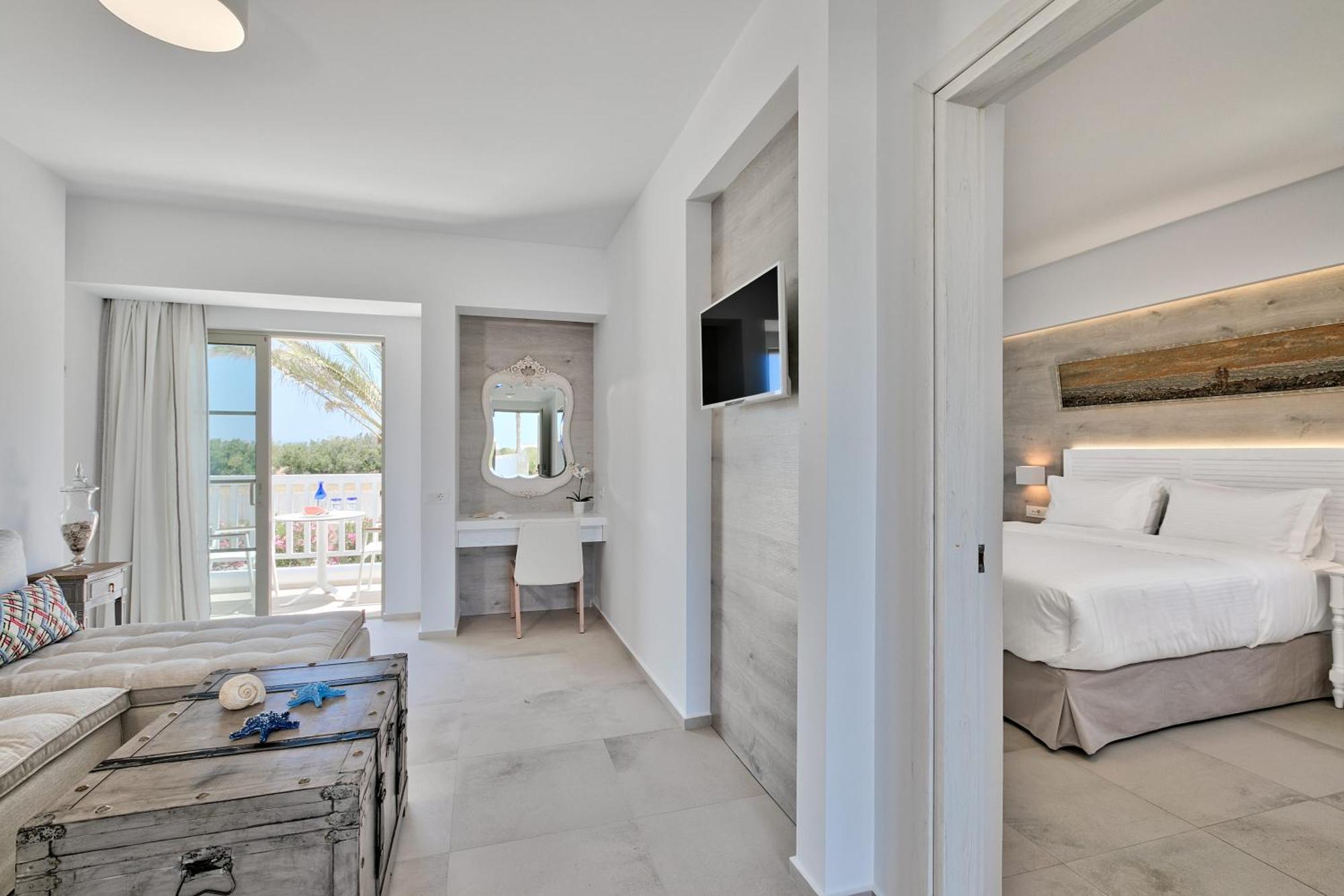 White Pearls-Adults Only Luxury Suites Cidade de Kos Quarto foto